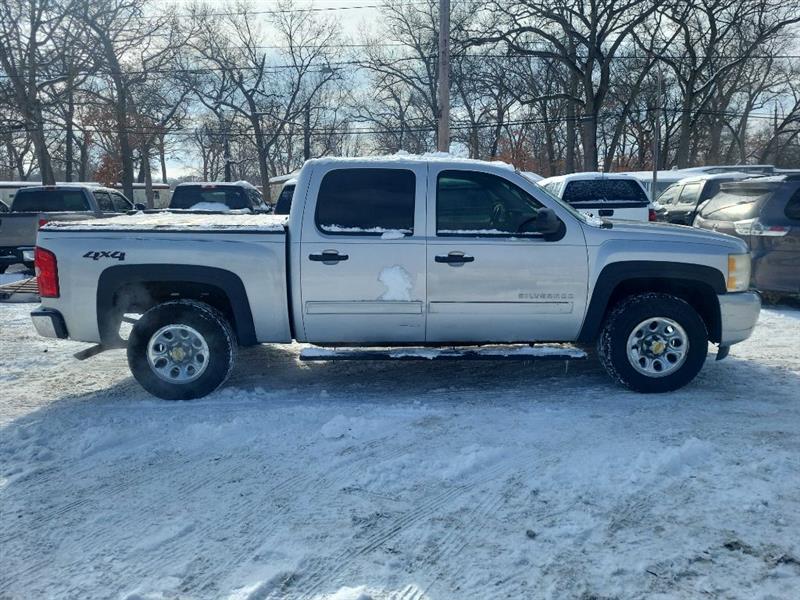 Chevrolet Silverado 1500 LT1 Crew Cab 4WD 2010