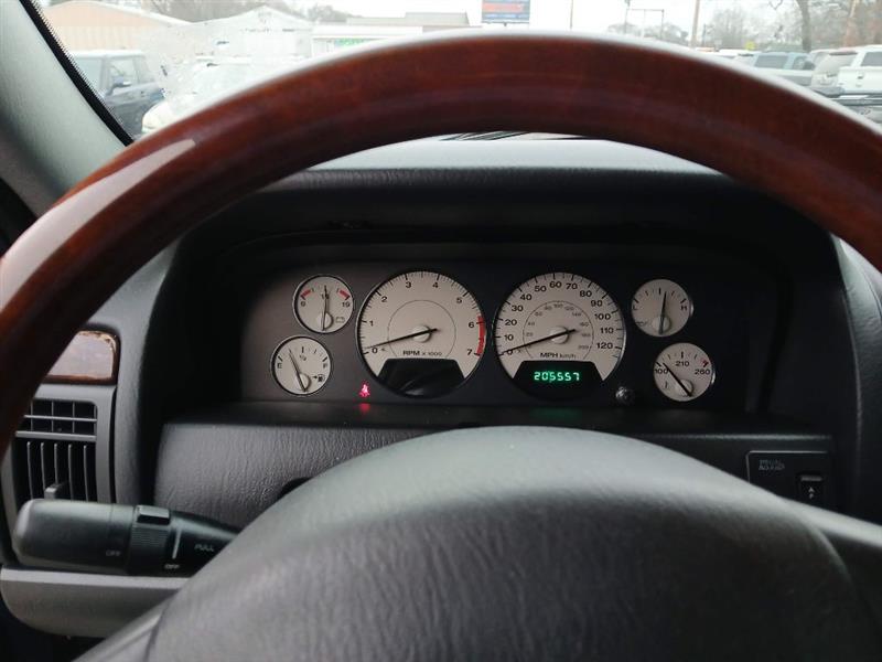 Jeep Grand Cherokee Overland 4WD 2004