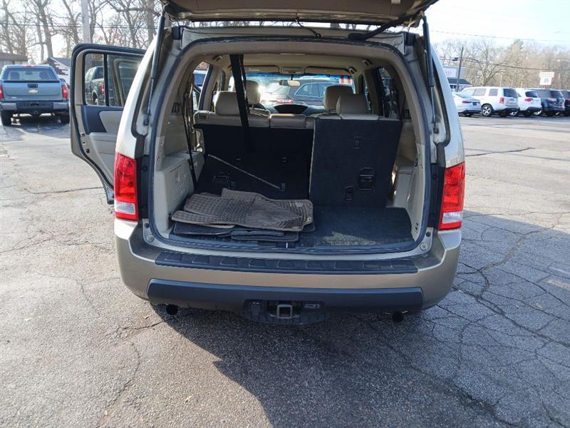 Honda Pilot LX 4WD 5-Spd AT 2011