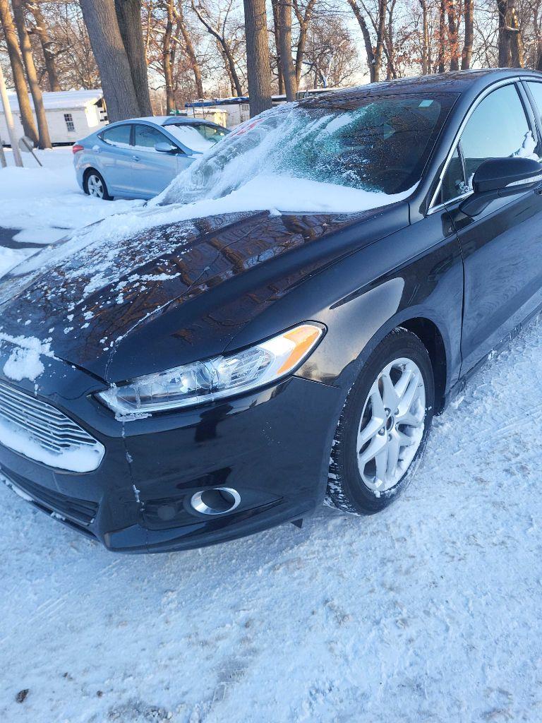 Ford Fusion SE 2015