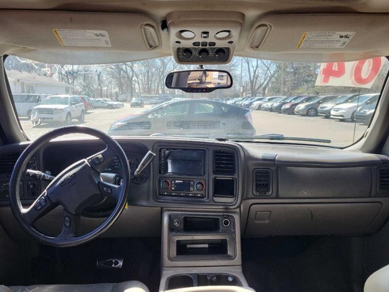 Chevrolet Tahoe 4WD 2004