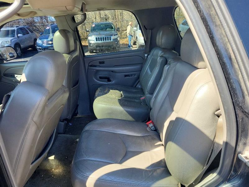 Chevrolet Tahoe 4WD 2004