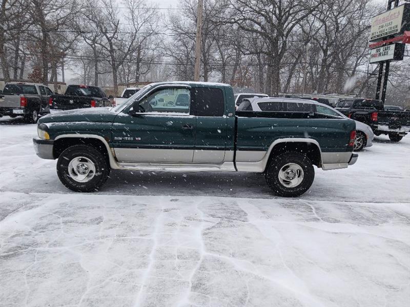 Dodge Ram 1500 Quad Cab Short Bed 4WD 1999
