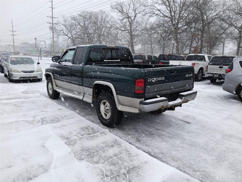 Dodge Ram 1500 Quad Cab Short Bed 4WD 1999