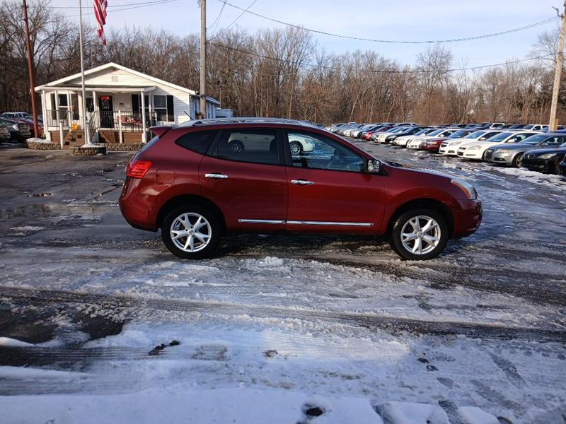Nissan Rogue S AWD 2011