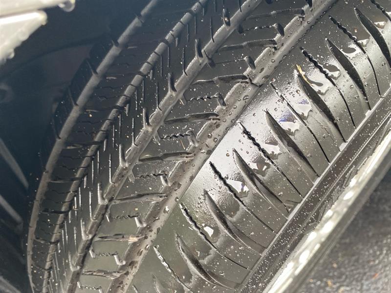 Toyota Camry SE 5-Spd AT 2009