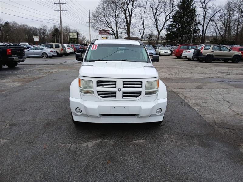Dodge Nitro SXT 4WD 2011