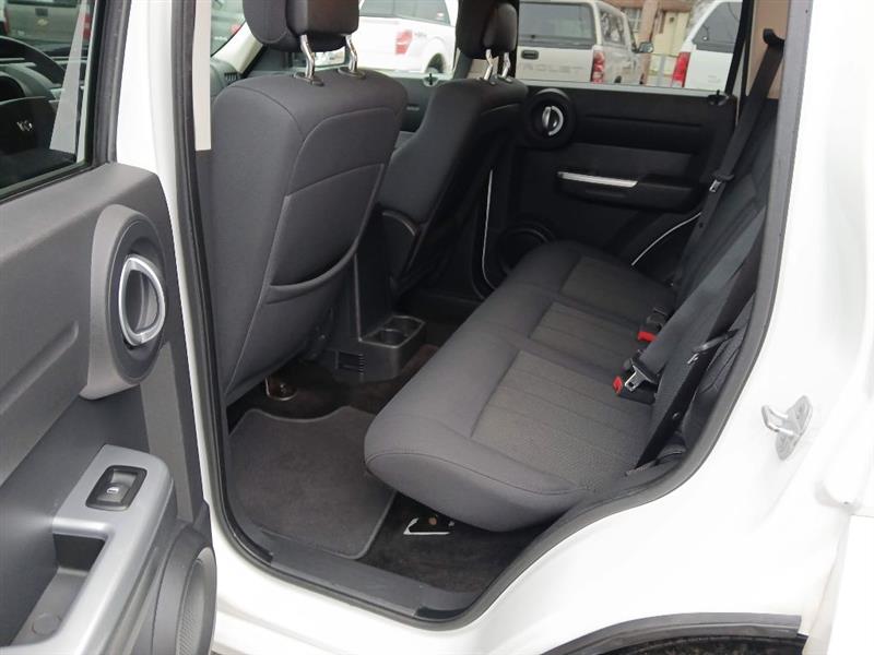 Dodge Nitro SXT 4WD 2011