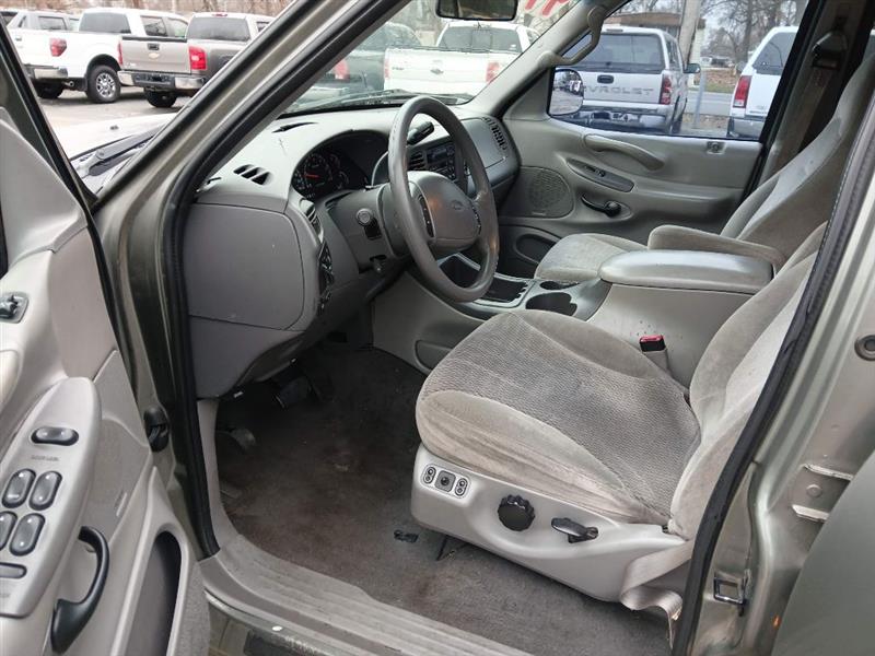 Ford Expedition XLT 2WD 1999