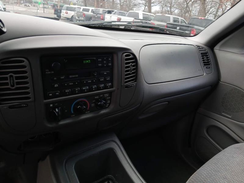 Ford Expedition XLT 2WD 1999