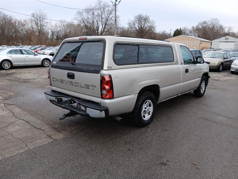 Chevrolet Silverado 1500 Short Bed 2WD 2004