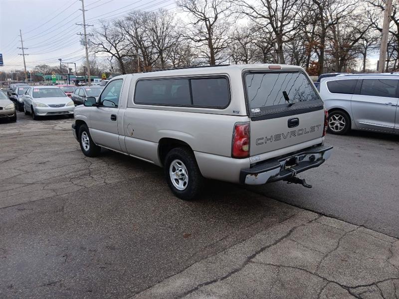 Chevrolet Silverado 1500 Short Bed 2WD 2004