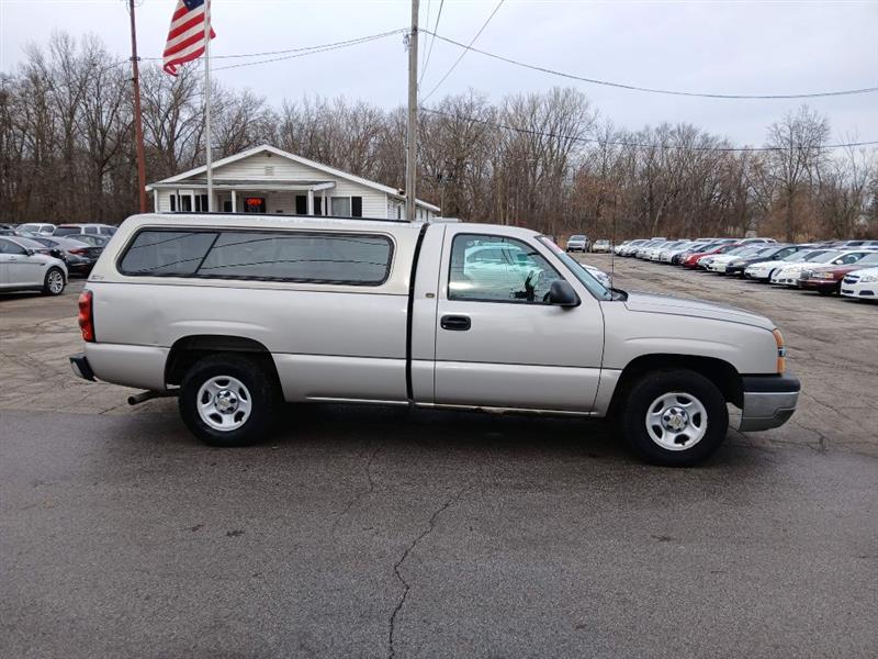 Chevrolet Silverado 1500 Short Bed 2WD 2004