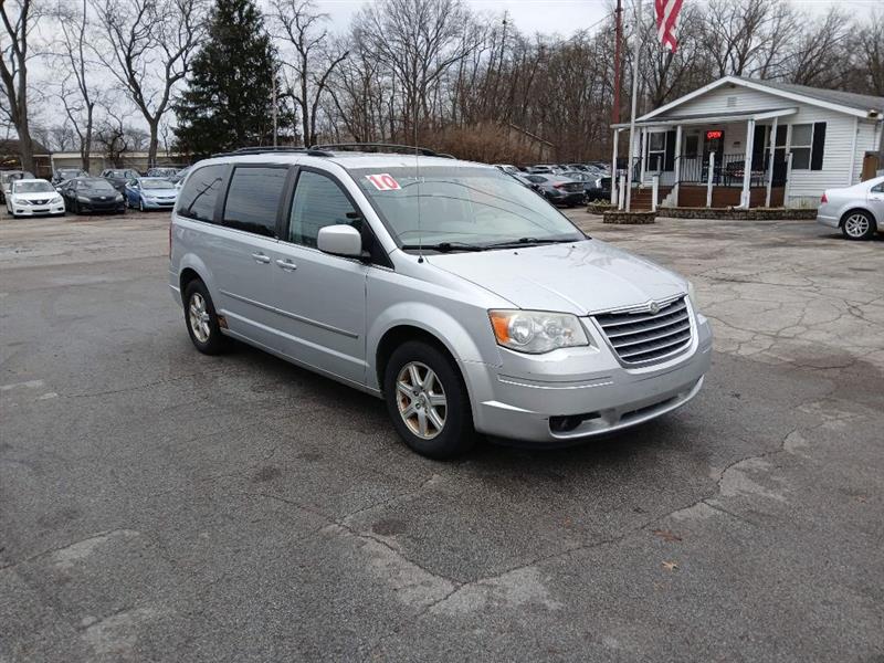 Chrysler Town & Country Touring 2010