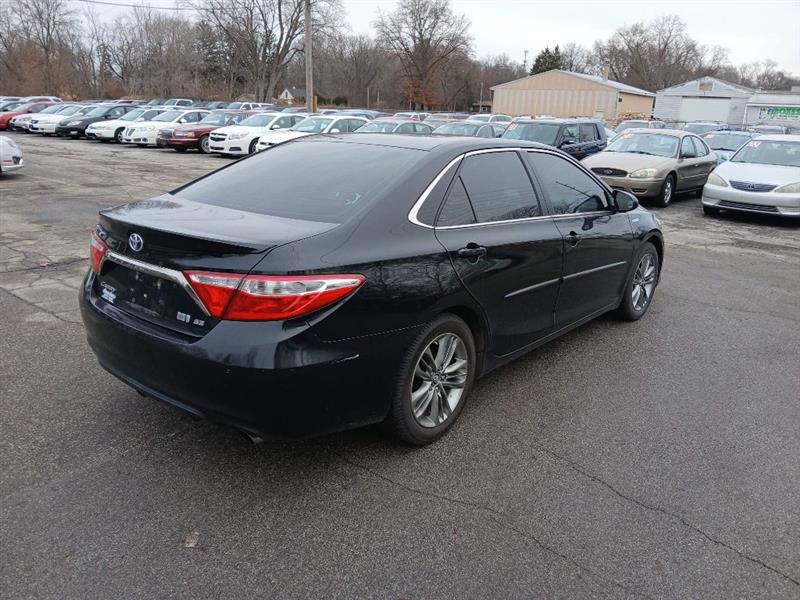 Toyota Camry Hybrid XLE 2015