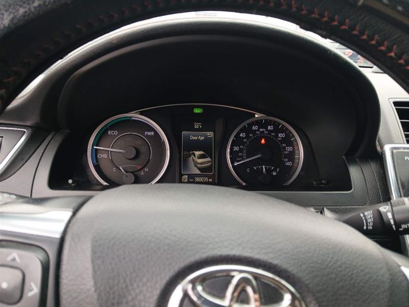 Toyota Camry Hybrid XLE 2015