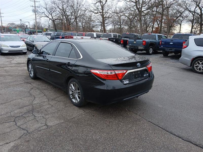 Toyota Camry Hybrid XLE 2015
