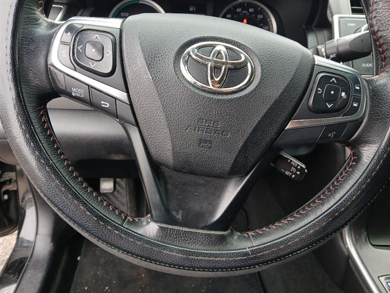 Toyota Camry Hybrid XLE 2015