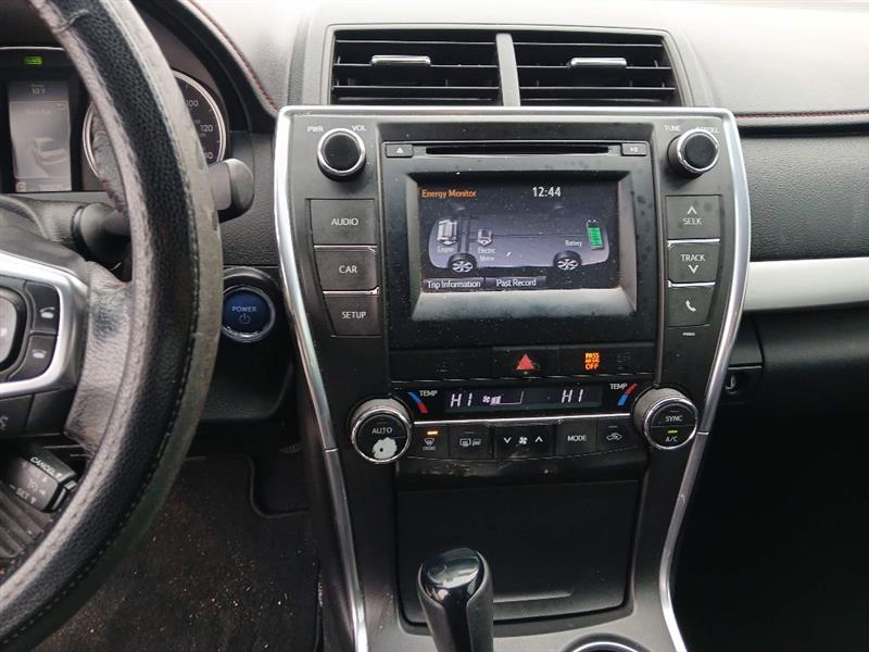 Toyota Camry Hybrid XLE 2015