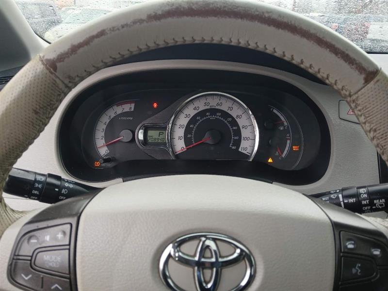 Toyota Sienna FWD 7-Passenger V6 2014