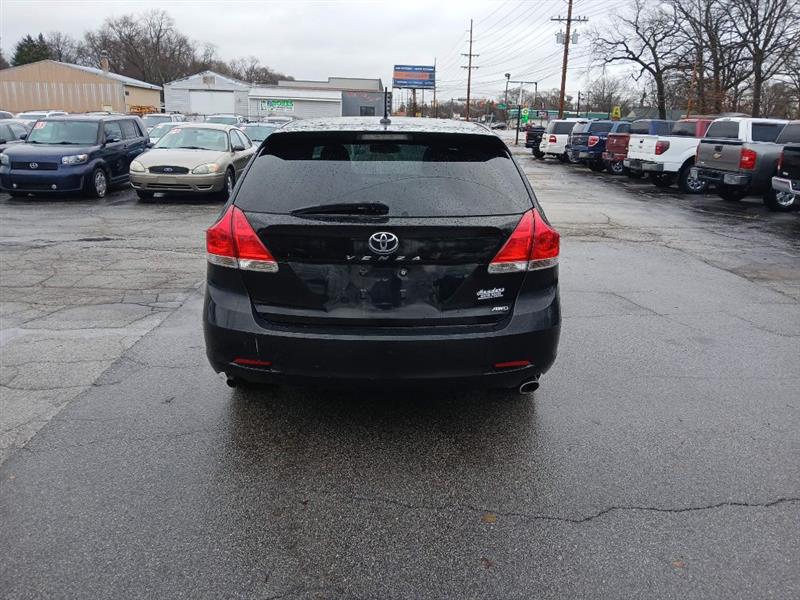 Toyota Venza AWD V6 2011