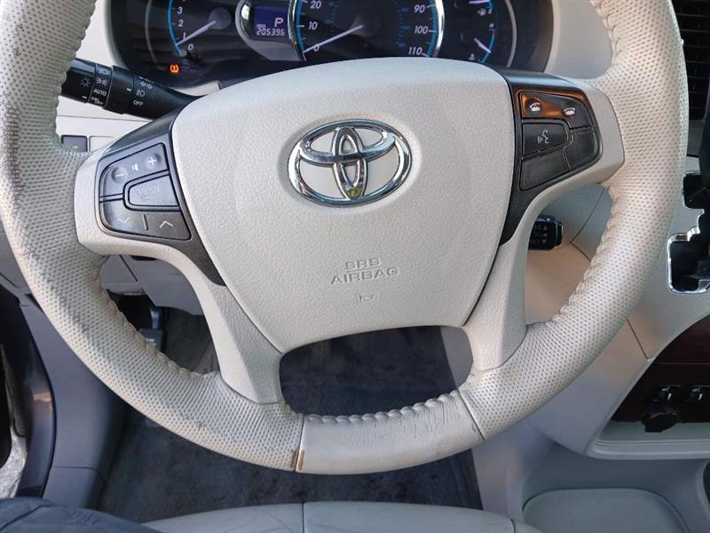 Toyota Sienna XLE FWD 8-Passenger V6 2014