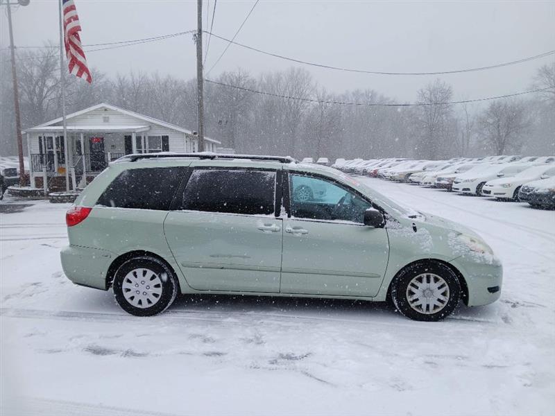 Toyota Sienna CE FWD 8-Passenger 2008