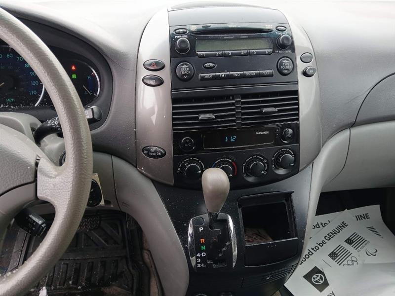 Toyota Sienna CE FWD 8-Passenger 2008