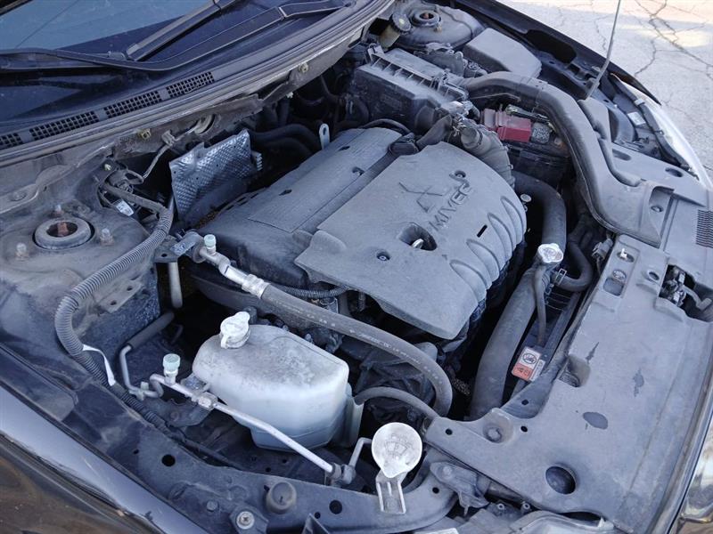 Mitsubishi Lancer ES 5M 2015