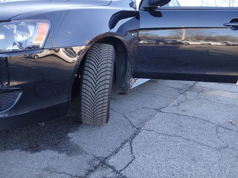 Mitsubishi Lancer ES 5M 2015