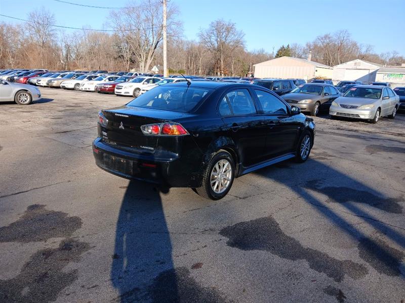 Mitsubishi Lancer ES 5M 2015