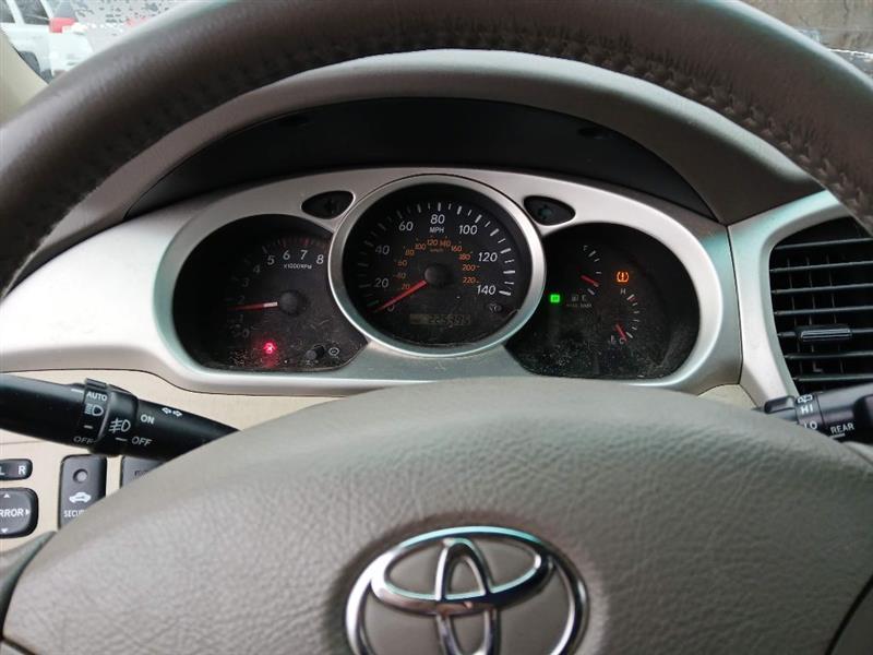 Toyota Highlander Limited V6 4WD 2006