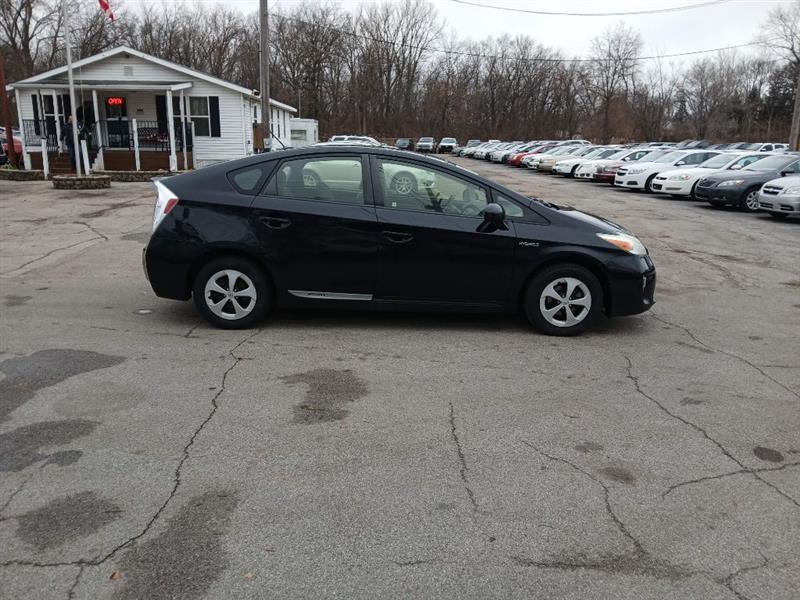 Toyota Prius Prius V 2012