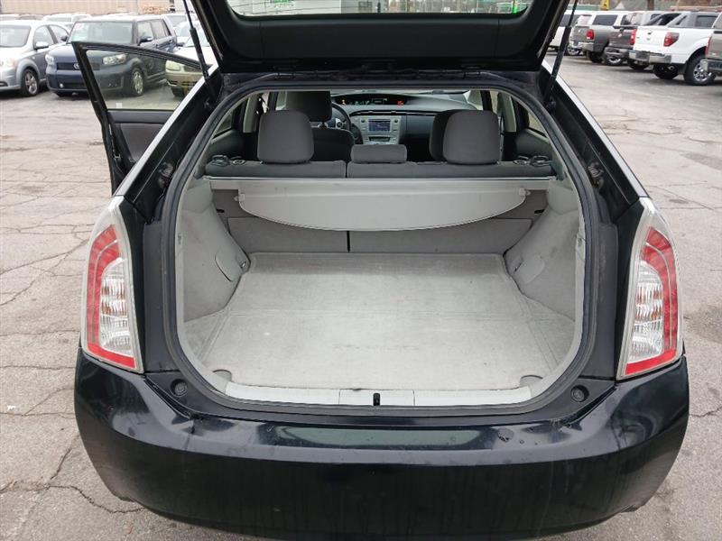 Toyota Prius Prius V 2012