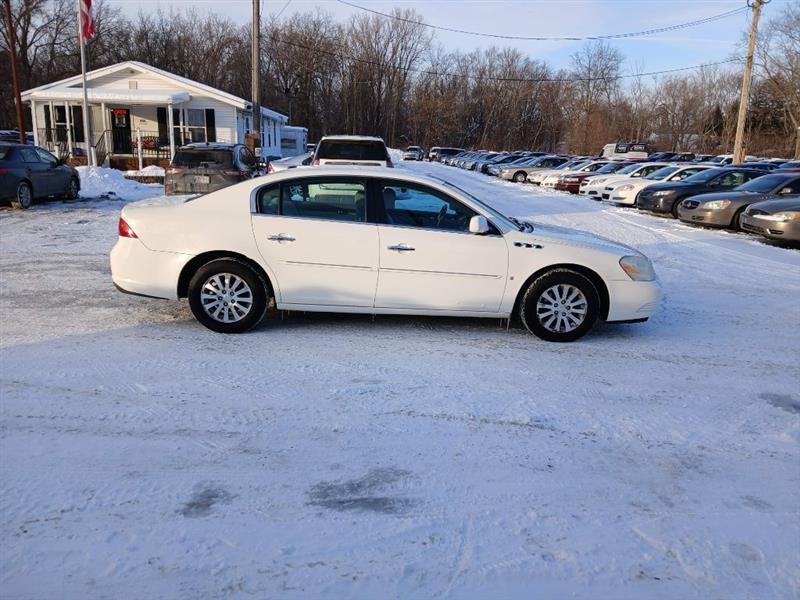 Buick Lucerne CX 2008