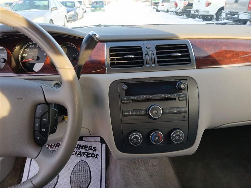 Buick Lucerne CX 2008