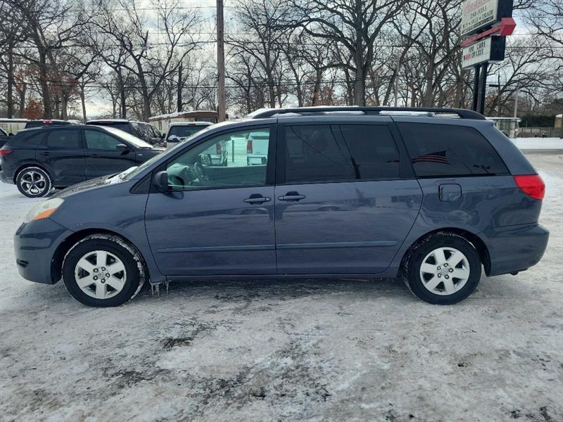 Toyota Sienna CE FWD 8-Passenger 2008