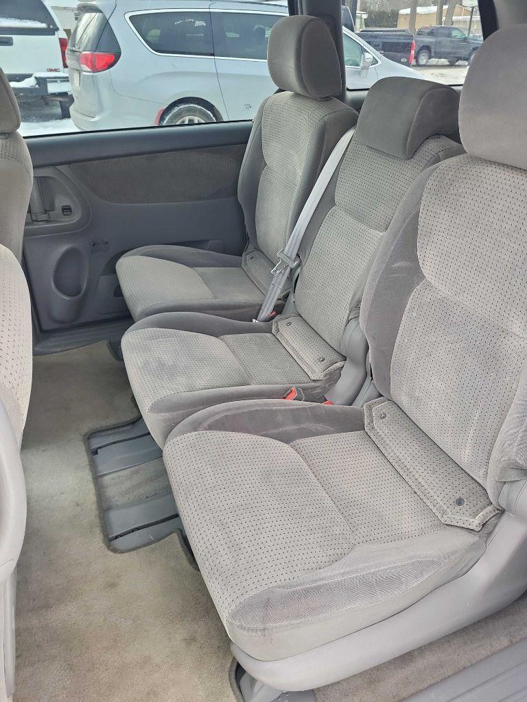 Toyota Sienna CE FWD 8-Passenger 2008