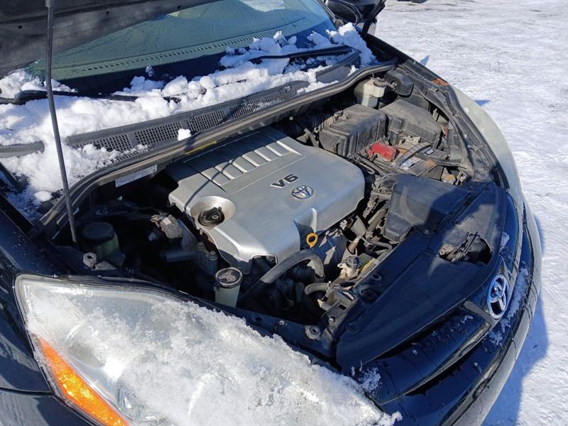 Toyota Sienna XLE FWD 2009