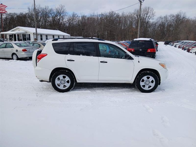 Toyota RAV4 Base I4 4WD 2007