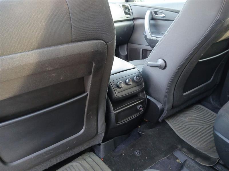 GMC Acadia SLE-2 AWD 2011