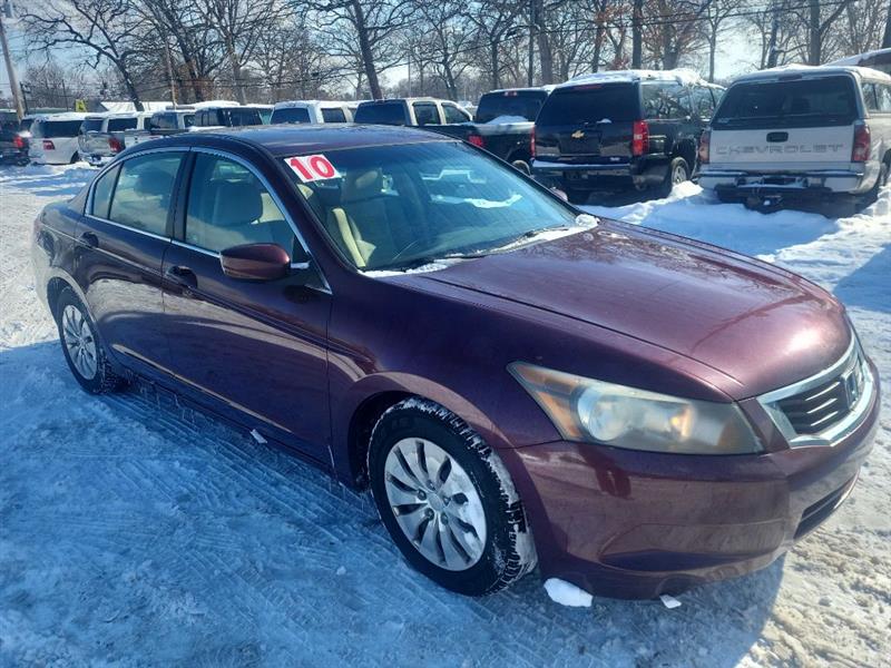 Honda Accord LX sedan AT 2010