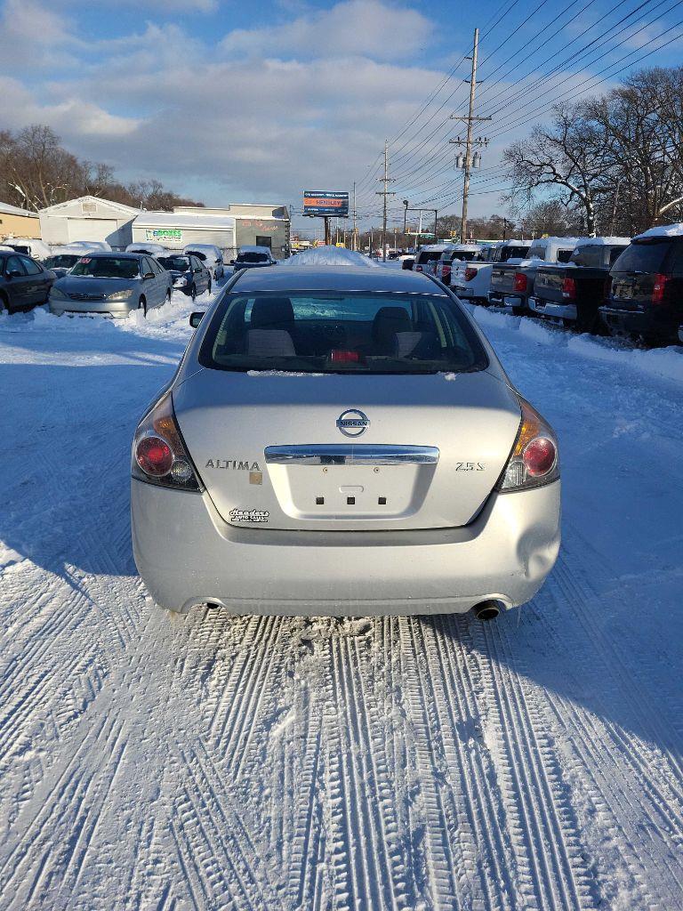 Nissan Altima 2.5 S 2011