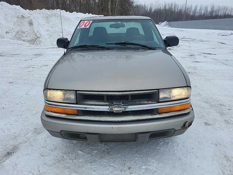 Chevrolet S10 Pickup LS Ext. Cab 2WD 2000