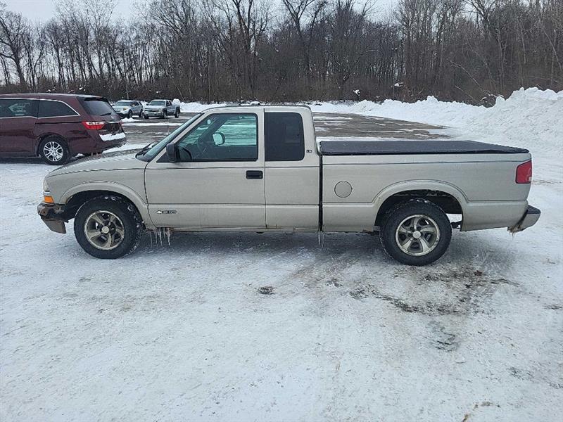 Chevrolet S10 Pickup LS Ext. Cab 2WD 2000