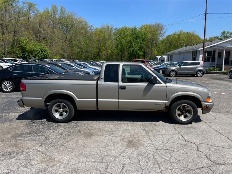 Chevrolet S10 Pickup LS Ext. Cab 2WD 2000
