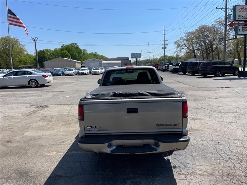 Chevrolet S10 Pickup LS Ext. Cab 2WD 2000