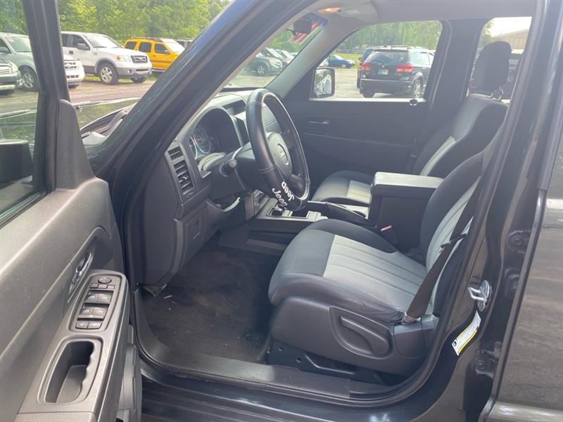 Jeep Liberty Sport 4WD 2010