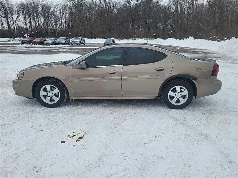 Pontiac Grand Prix Sedan 2007