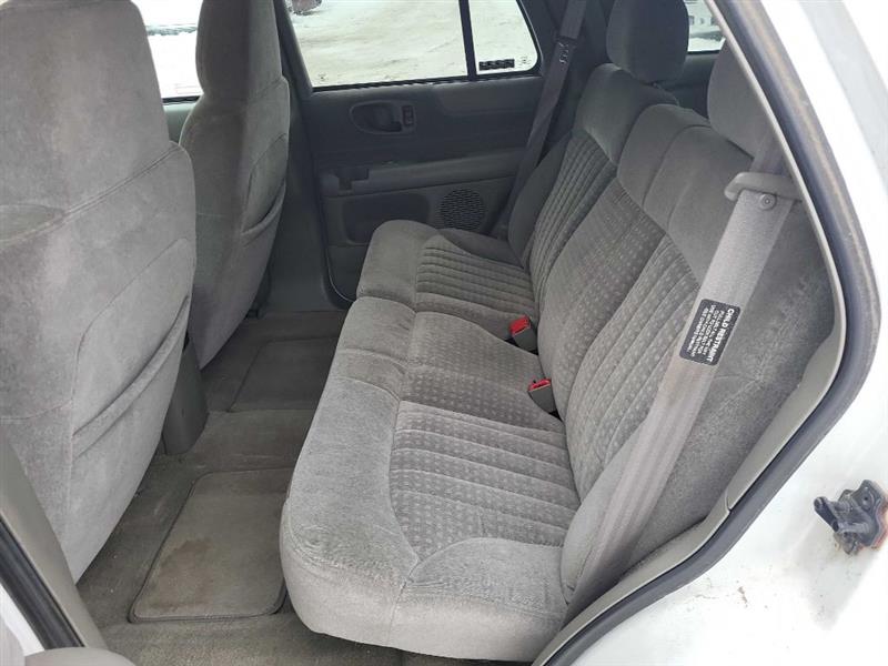 Chevrolet Blazer LS 4-Door 4WD 2000